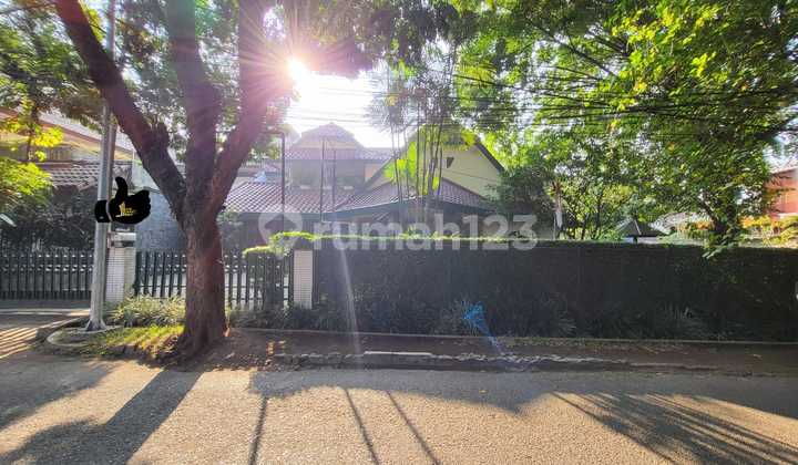 Dijual Rumah Sayap Dago Lokasi Asri Banyak Pepohonan Cocok Untuk Kantor Atau Tempat Tinggal