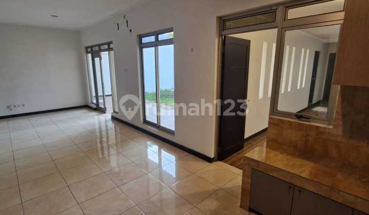 Dijual Rumah Terawat di Kota Baru Parahyangan Tatar Ratna Sasih