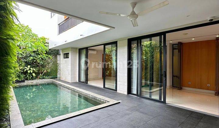 Dijual Cepat Rumah Cantik Siap Huni Di Kemangluxury Modern Resort Housesemi Furnished  1