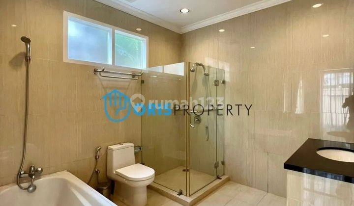 FOR SALE SIMPRUG GOLF
RUMAH 1 LANTAI, JALAN LEBAR
PREMIUM LOCATION
DEKAT SENAYAN CITY

Lokasi Tenang
Lingkungan perumahan, Gated Cluster
 5