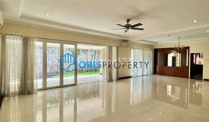 FOR SALE SIMPRUG GOLF
RUMAH 1 LANTAI, JALAN LEBAR
PREMIUM LOCATION
DEKAT SENAYAN CITY

Lokasi Tenang
Lingkungan perumahan, Gated Cluster
 9