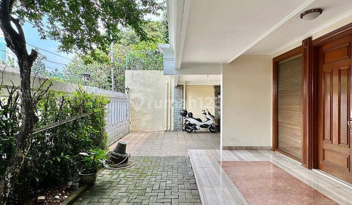 DIJUAL CEPAT  / RENT RUMAH DI KUNINGAN
PRIME AREA, LOKASI ELITE

Lokasi Strategis
Dekat ke Kuningan CBD, Tol Dalam Kota & Stasiun LRT
 3