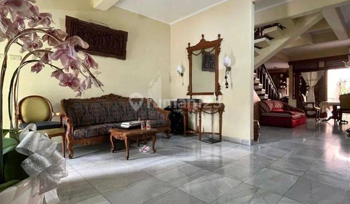 DIJUAL RUMAH DI KUNINGAN
PREMIUM AREA
JALAN DEPAN LEBAR 8