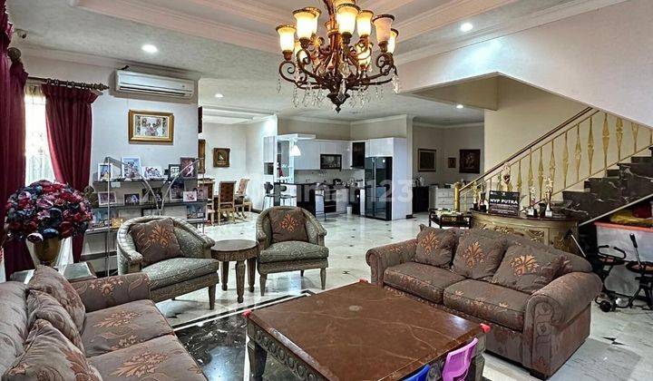DIJUAL CEPAT RUMAH DI KALIBATA
MODERN CLASSIC HOUSE
FULLY FURNISHED
 5