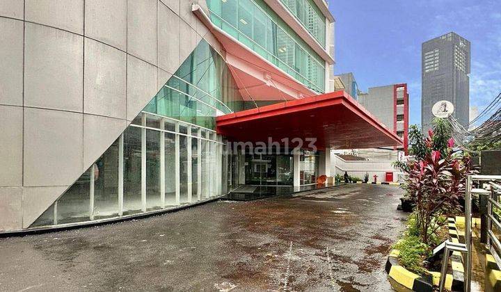 HOT SALE ! TURUN HARGA !  DIJUAL CEPAT GEDUNG KANTOR DI BENDUNGAN HILIR OFFICE BUILDING HARGA DIBAWAH NJOP   Lokasi sangat startegis Dekat Area CBD Sudirman  Gedung 4 Lantai + Basement 1