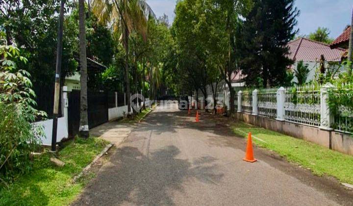 DIJUAL CEPAT RUMAH LOKASI PREMIUM DI PATRA KUNINGAN  EXCLUSIVE AREA LINGKUNGAN ELITE KOMPLEK PERUMAHAN EX MENTERI   Row Jalan Lebar & Tenang Lingkungan Aman & Nyaman  Luas Tanah 1224 m2  Luas Bangunan 500 m2 Bangunan 1 lantai 1