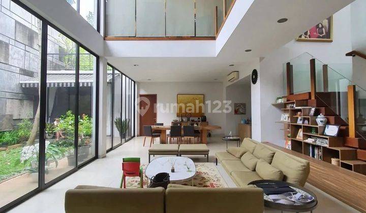 DIJUAL CEPAT RUMAH CANTIK SIAP HUNI DI CIPETE 
MODERN DESIGN BY ABODAY ARCHITECT
DEKAT ABDUL MAJID RAYA, ANTASARI, MRT
JALAN LEBAR & TENANG

Luas Tanah 400 m2 
Luas Bangunan 400 m2 
Bangunan 2 lantai 1