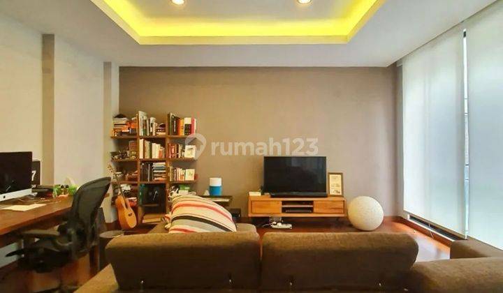 DIJUAL CEPAT RUMAH CANTIK SIAP HUNI DI CIPETE 
MODERN DESIGN BY ABODAY ARCHITECT
DEKAT ABDUL MAJID RAYA, ANTASARI, MRT
JALAN LEBAR & TENANG

Luas Tanah 400 m2 
Luas Bangunan 400 m2 
Bangunan 2 lantai 2