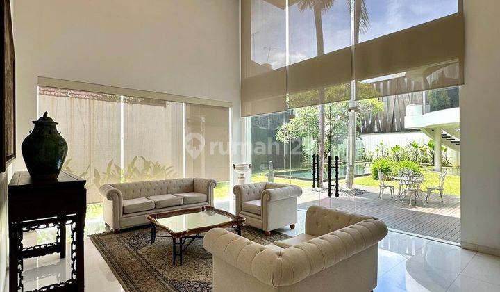 DIJUAL CEPAT RUMAH MEWAH LOKASI PREMIUM DI TURUN HARGA !  FOR SALE MENTENG PREMIUM AREA  Lokasi Dekat ke Thamrin, Plaza Indonesia & Grand Indonesia High Ceiling Semi Furnsihed  Luas Tanah 1189 m2 Luas Bangunan 1050 m2 1