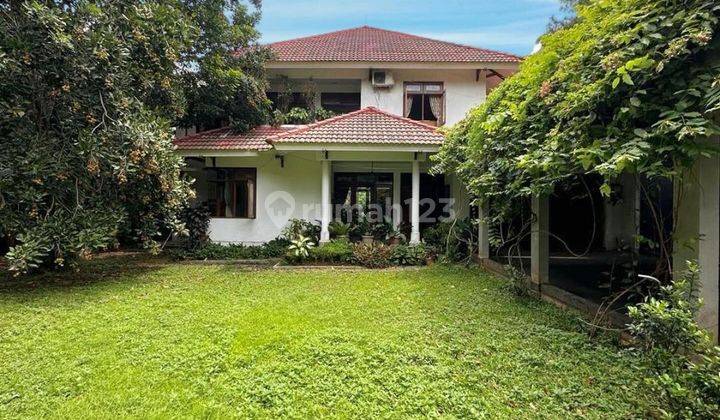 DIJUAL CEPAT RUMAH SIAP HUNI DI KEMANG - PEJATEN BARAT  HITUNG TANAH AKSES JALAN LEBAR HALAMAN LUAS   Luas Tanah 2442 m2  Luas Bangunan 600 m2 Bangunan 2 lantai 1