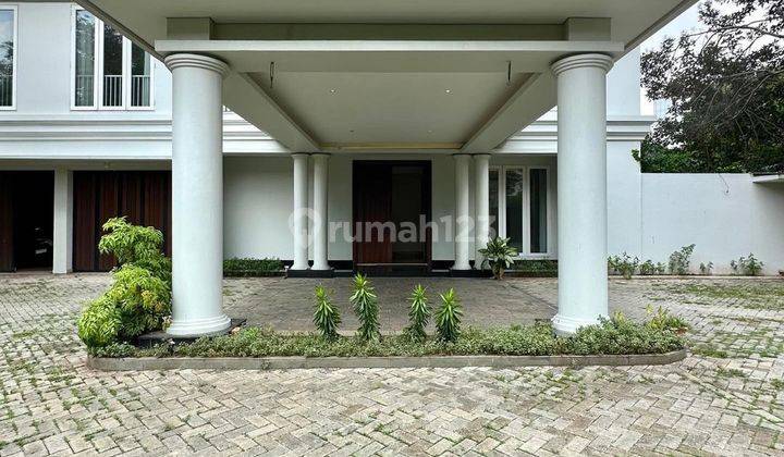 TURUN HARGA !   DIJUAL CEPAT RUMAH SIAP HUNI DI  KEMANG - AMPERA  LUXURIOUS MANSION SEMI FURNISHED  Luas Tanah 1870 m2 Luas Bangunan 1000 m2 Bangunan 2 Lantai 2