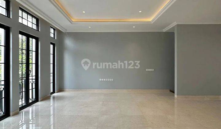 DIJUAL CEPAT RUMAH BARU SIAP HUNI DI AMPERA - KEMANG BRAND NEW HOUSE  Luas Tanah 207 m2 Luas Bangunan 346 m2 Bangunan 3 Lantai 1