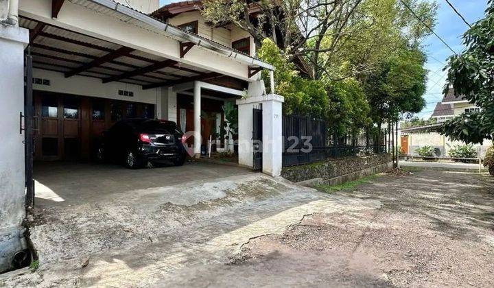 FOR SALE CILEDUG DALAM KOMPLEK POSISI HOEK  Luas Tanah 560 m2 Luas Bangunan 600 m2 Bangunan 2 lantai 1