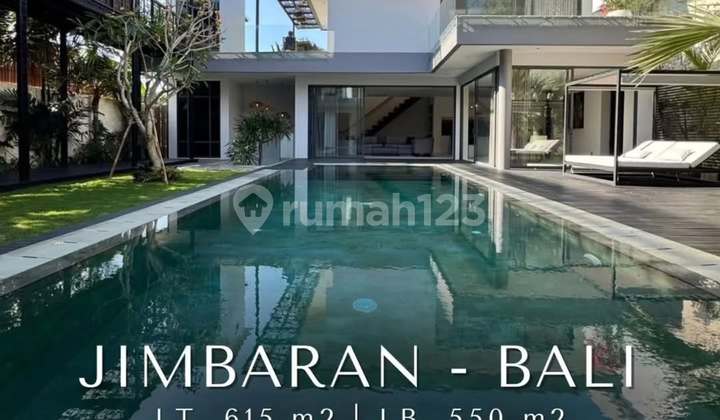 Luxury Modern Furnished Villa di Jimbaran Bali, T 615 B 550