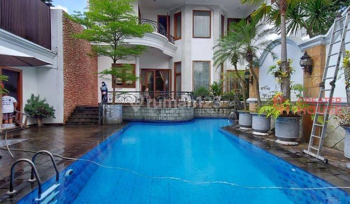 KEBAYORAN BARU - LUXURIOUS CLASSIC HOUSE DEKAT SENOPATI (T/B: 711/600) 1