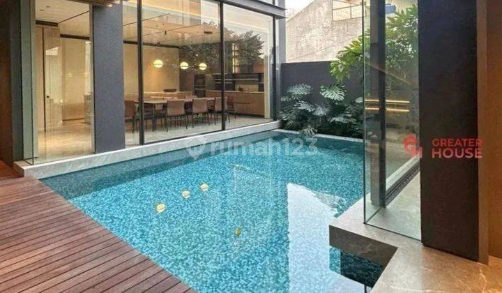 KEBAYORAN BARU - BRAND NEW ULTRA LUX HOUSE SCBD AREA (T/B: 192/737) 1