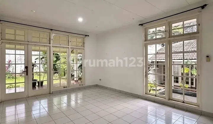 Large House Land Area in Kuningan - Jaya Mandala, Building Area 1816 Land Area 850 2