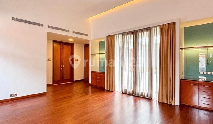 Luxury Ready-to-Occupy House in Pondok Indah Complex, Land Area 701 Building Area 1200 2