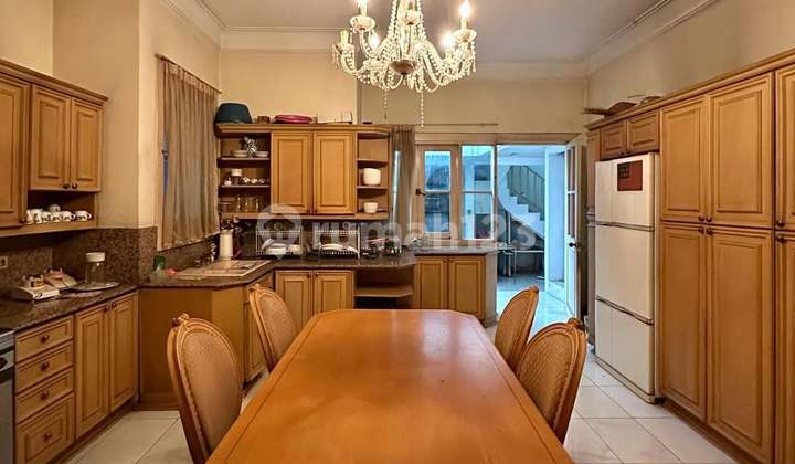 Rumah Mewah Halaman Luas di Pondok Indah, LT 892 LB 615 2