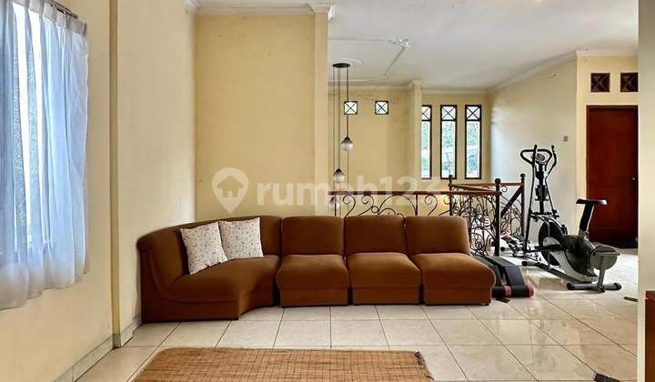 Rumah Cantik Siap Huni di Bintaro Sektor 5, T 300 B 185 2