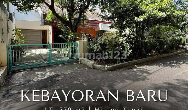Rumah Depan Taman Hitung Tanah di Kebayoran Baru, LT 379