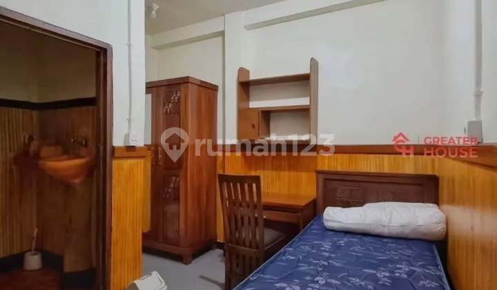 Rumah Kost 21 Kamar Selalu Penuh di Pangkalan Jati, T 200 B 350