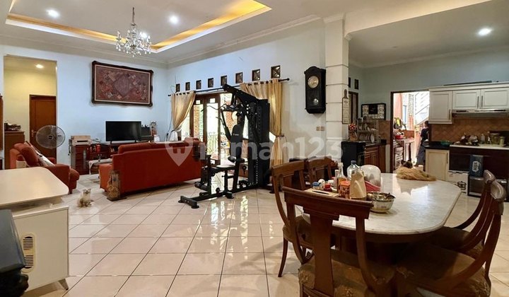 Rumah Terawat Siap Huni di Cilandak Dekat MRT, LT 401 LB 229 2