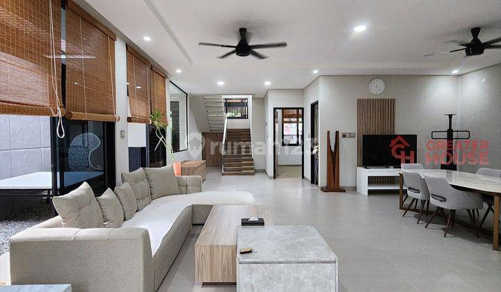 Semi Furnished House di Lokasi Strategis Kebayoran Baru, T 425 B 300 2