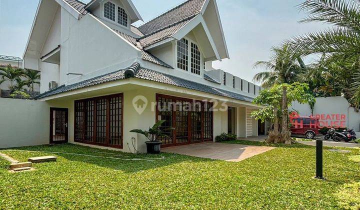 Rumah Mewah Dalam Komplek Simprug Golf, T B 641 582 2