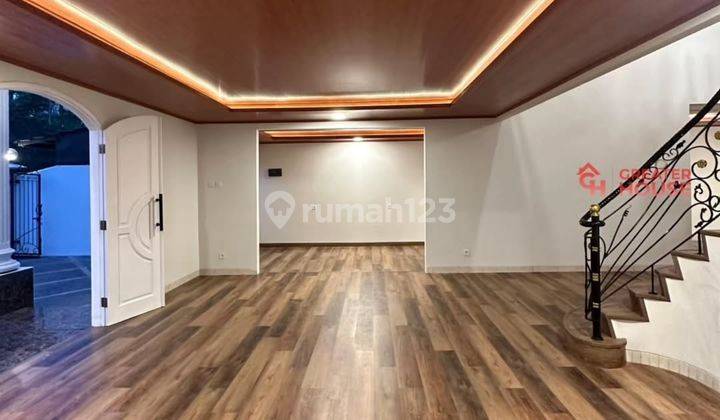 Rumah Cantik Dekat Pondok Indah di Cilandak Barat, T 185 B 202 2