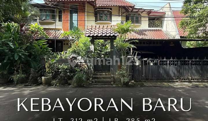 Rumah Asri Siap Huni Depan Taman di Kebayoran Baru, T 312 B 285
