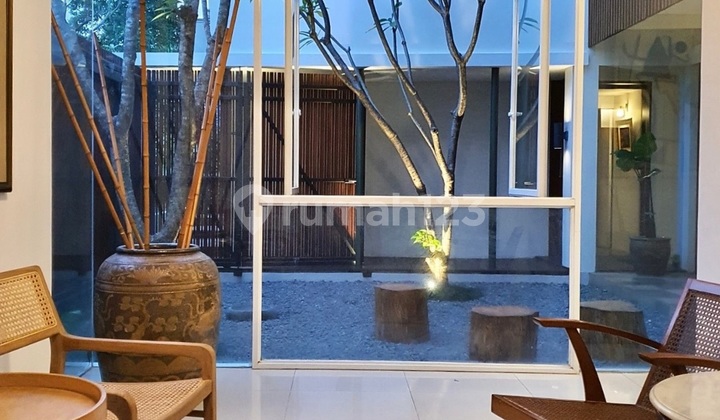 Rumah Modern Tropis dalam Cluster Cilandak, T 600 B 525 2