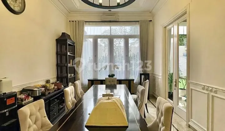 Rumah Tropis Cantik di Kemang Dalam, T 700 B 450 2