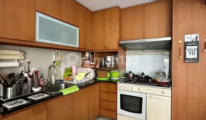 Minimalist Modern House Di Townhouse Veteran Bintaro, T 283 B 250 2