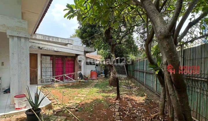 Rumah Tua Hitung Tanah Di Menteng, T 725 2