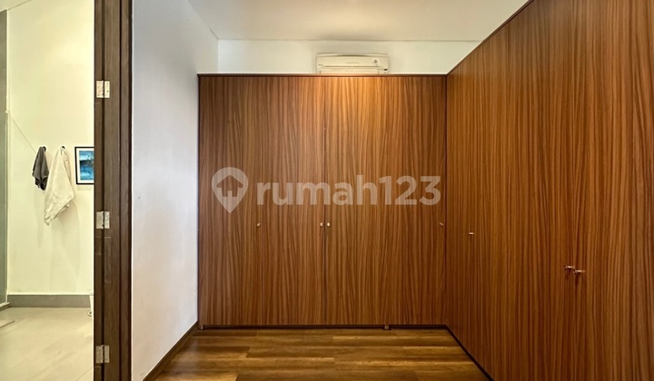 Modern Resort Dalam Townhouse in Kemang, Land Area 306, Building Area 760 2