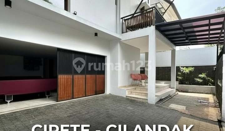 Rumah Modern Tropis di Cipete - Cilandak, LT 260 LB 380