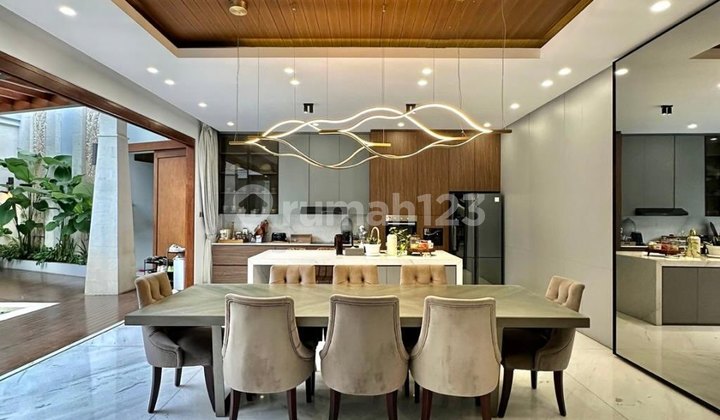 Rumah Cantik Full Furnished di Komplek Kebagusan, T 500 B 800 2