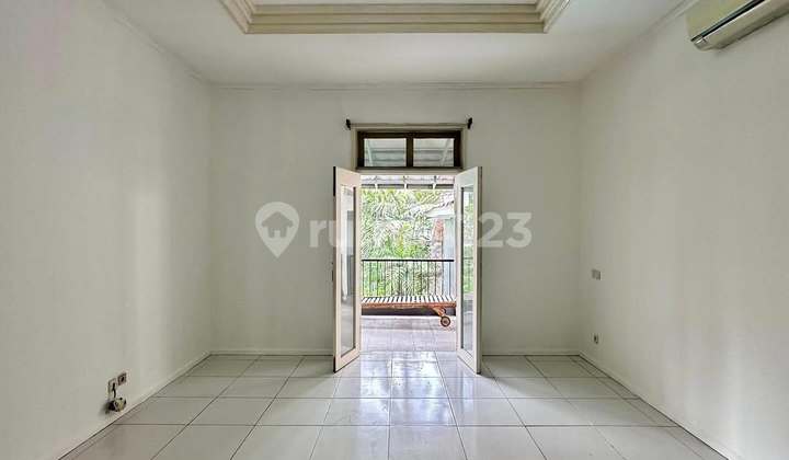 Rumah Lama dan Terawat di Menteng, T 894 B 702 2