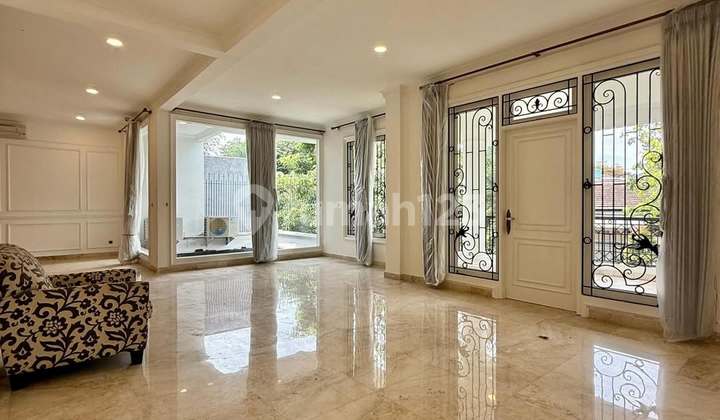 Good Ready-to-Live House in Pondok Indah, Land Area 638 Building Area 445 2