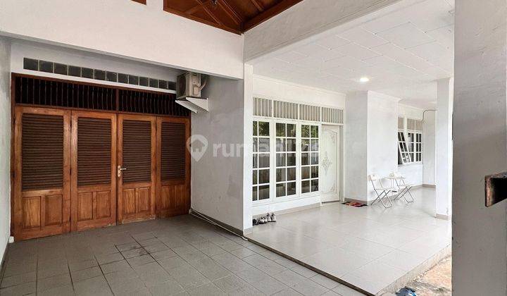 Rumah Hook 2 Lantai Di Komplek Lebak Bulus, T 360 B 300 2