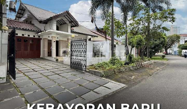 Rumah Cantik di Kebayoran Baru Dekat Senayan, LT 314 LB 229