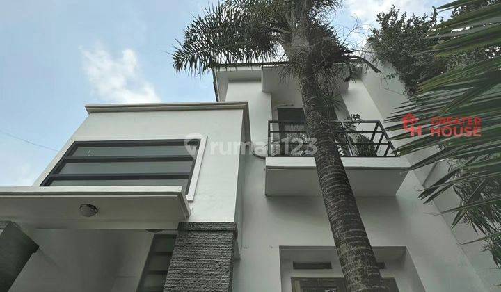 Rumah Bagus Tropical Minimalis di Cilandak Twk, T B 330 450 2