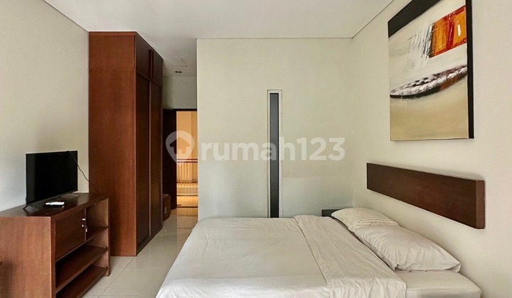 Exclusive Boarding House with 16 Rooms in Kebayoran Baru, T 614 B 880 2