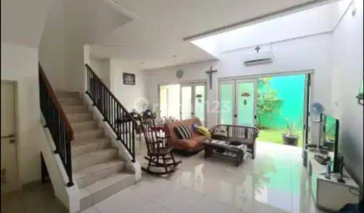 Dijual Rumah Stylish Minimalis Modern, Di Harapan Indah 2