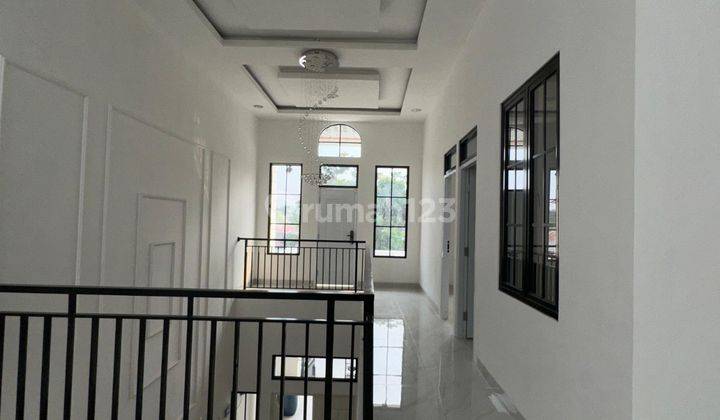 Rumah Mewah 2 Lantai Stylish Modern Minimalis 2