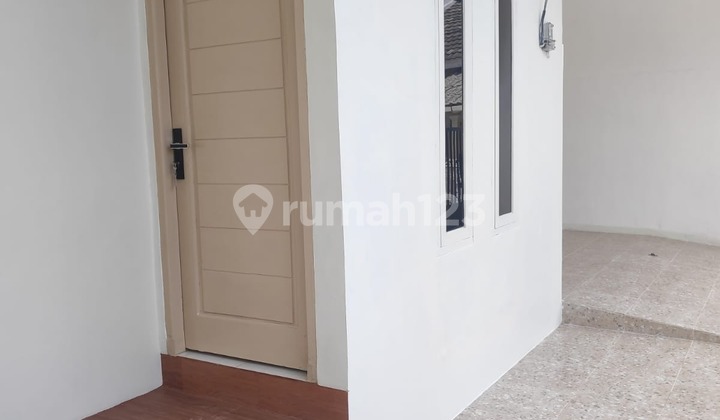 Dijual Siap Huni Rumah Hoek di Perum Irigasi Danita Bekasi 2