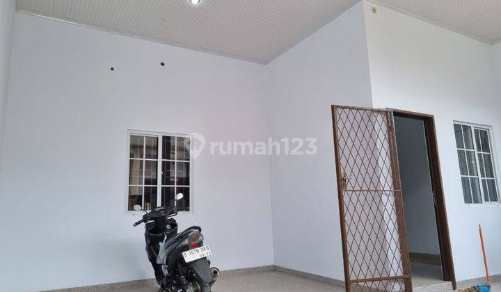 Dijual Rumah 2 Lantai Minimalis Moderen di Harapan Indah Bekasi 2