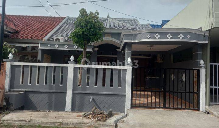 Disewa Rumah 5 Kamar Tidur di Buevar Hijau Harapan Indah Bekasi 1