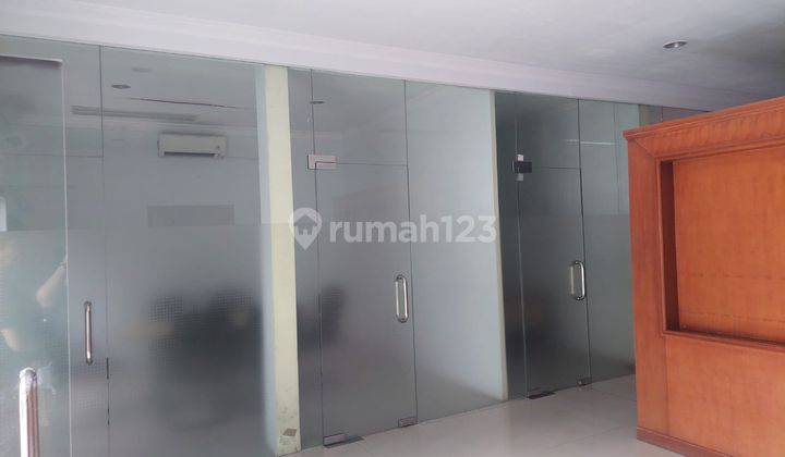 Dijual Rumah Kantor Strategis Untuk Usaha di Jakarta Selatan 2